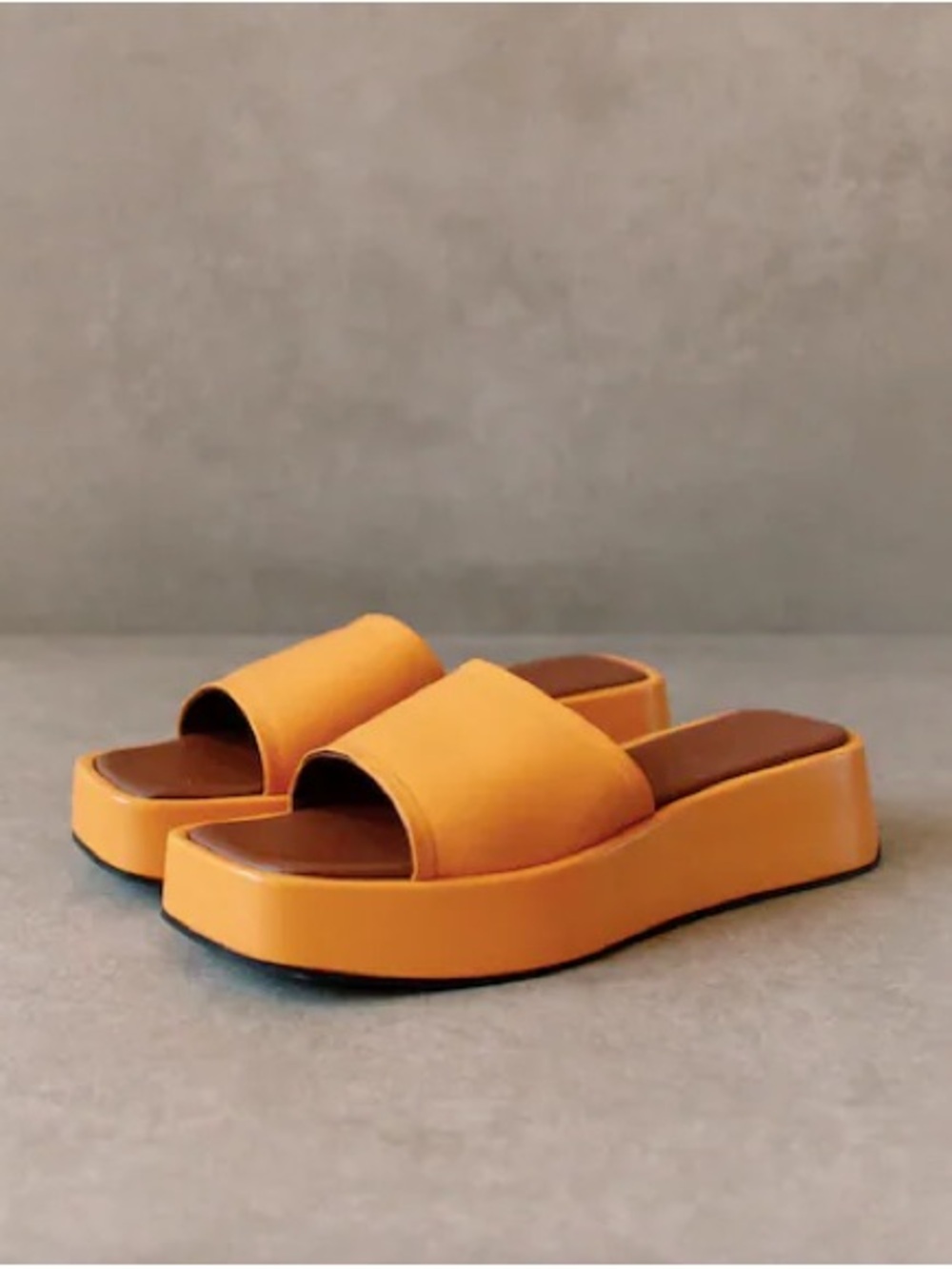 Svegan Designer Platform Slide Sandals in Orange - Women